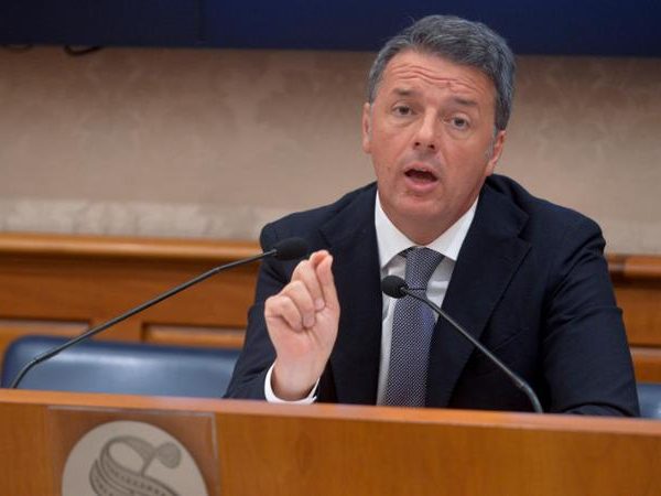 Renzi signs three bills, including the prime ministerial bill