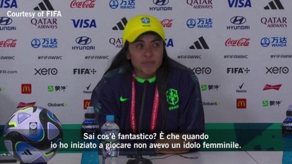 Football, Marta cries: “I didn’t have a footballer to admire, now we are a role model for girls”