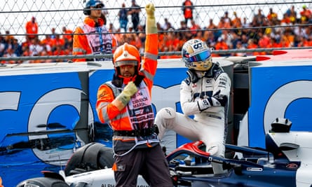 Daniel Ricciardo, Hollanda GP’sindeki tüm Avustralya kazasında bileğini kırdı |  formül Bir